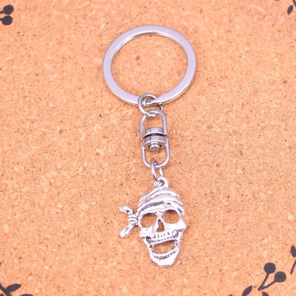 Keychain de moda 27*20mm Skleletn Sklelon Pingents Diy Jewelry Car Chain Chain Ring Setenting para presente