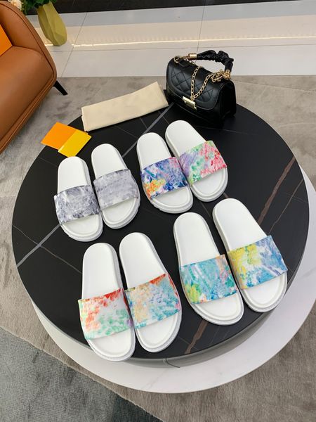 

2022 mens womens slipper laser summer sandals beach slides slippers ladies sandali bathroom da donna shoes classic brown print flower with b, Black