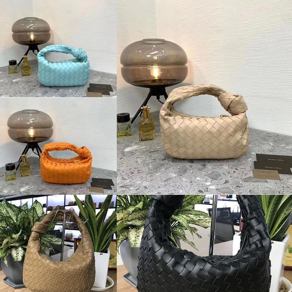 

iw41 women makeup bag modern girl creative handbag capacity pu waterproof storage tote large hand carry bag woman gifts