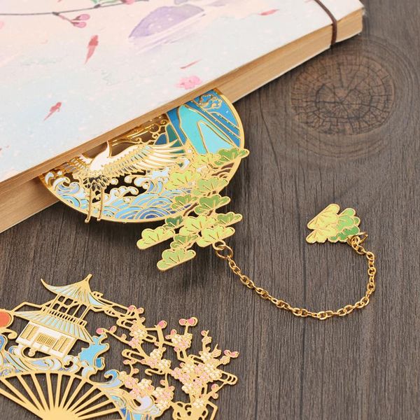 

1pc chinese style retro hollow design brass bookmark tasseled hollowed pagination mark stationery reading book clip