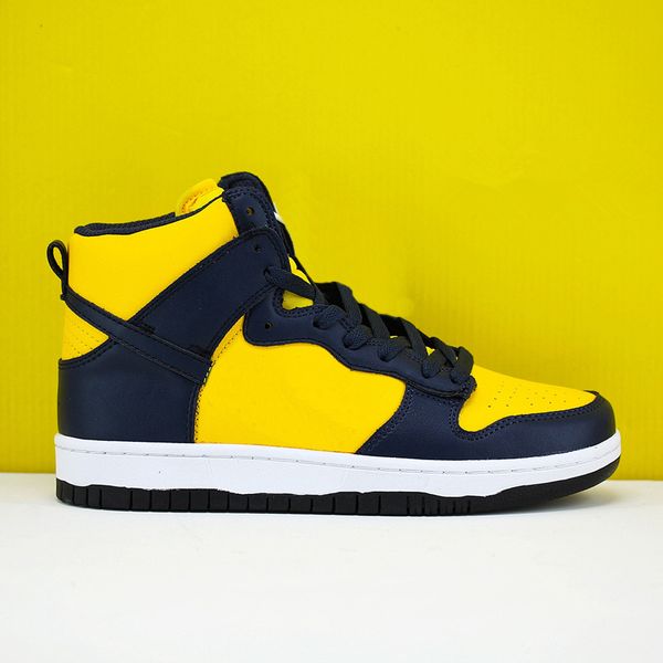 

2020 new michigan dunk high mens running shoes for doraemon reverse skunk spectrum strawberry cough women sport sneakers