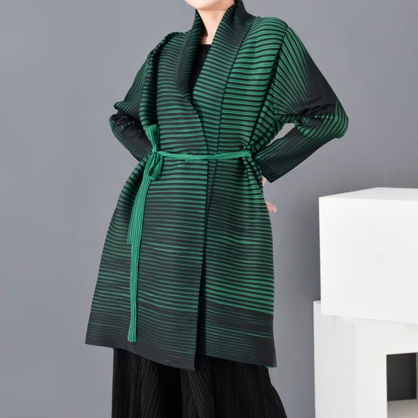 

lanmrem 2020 new scarf collar batwing styles sleeves pleated green color vintage elastic high waist windbreaker pc78906 1031, Tan;black