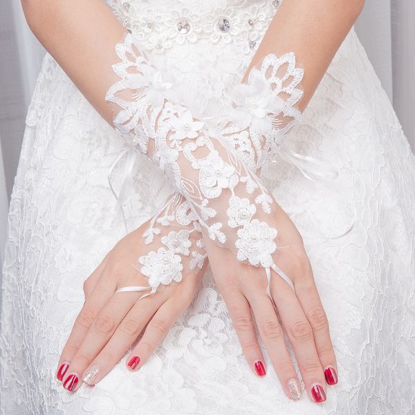 

fingerless lace wedding gloves short appliqued 3d flowers bridal glove wrist length chi brides women accessories white  fit all cl00