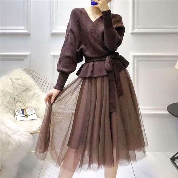 

women's two piece pants women v-neck knit sweater loose pullover + mesh skirt suit set 2021 spring, White
