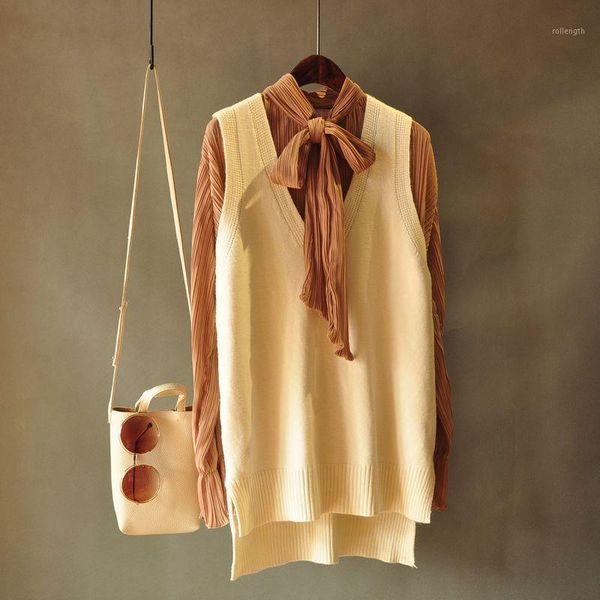 

2020 new spring plus size women's vest sweater sleeveless fashion warm knitted v neck solid color side slit sweaters cc10201, Black;white