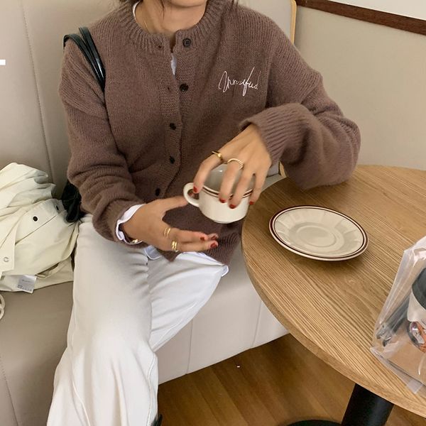 

soft 2021 new embroidered letter wax around neck female fall cardigan sweater vintage a544 44vk, White;black