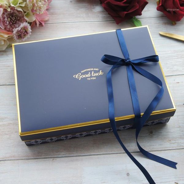 

22*15*5cm 5pcs royal style blue gold good luck paper box as macaron chocolate cookie wedding birthday party gifts packaging1