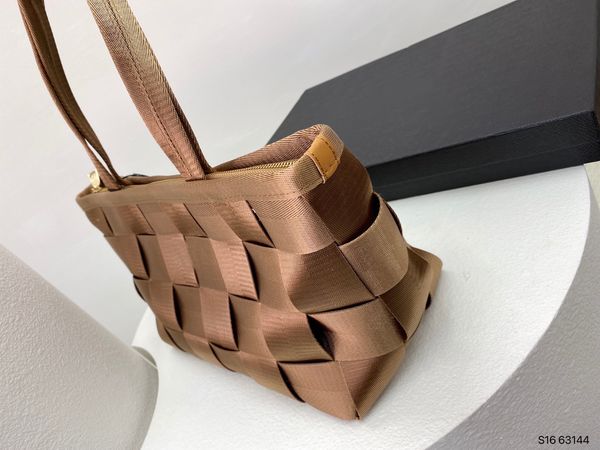 

2021 luxury brand woc fashion simple small square bag women designer real leather mobile phone shoulder handbags