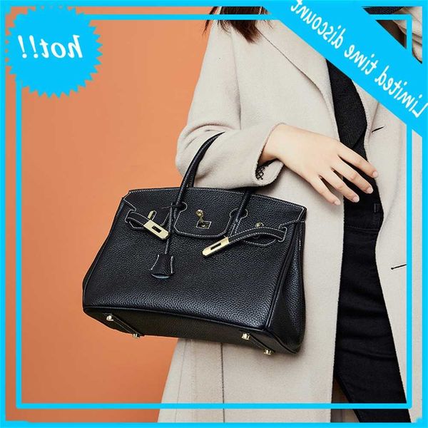 

2021 new handmade wax line fashion leather hand-held women's bag