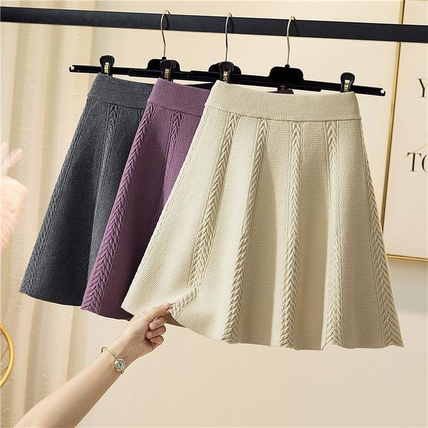 

2021 new fashion women autumn winter casual warm solid knitted mini skirt female elastic high waist pleated short skirt o79, Black