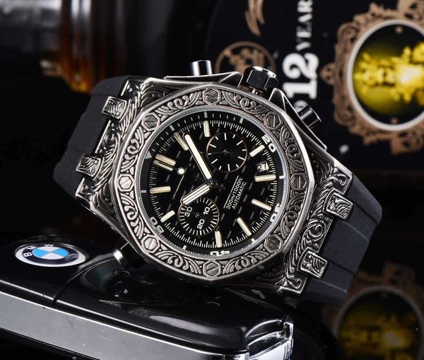 

2020 new quartz watch five pin multi-function carved diamond men's watch, Slivery;brown