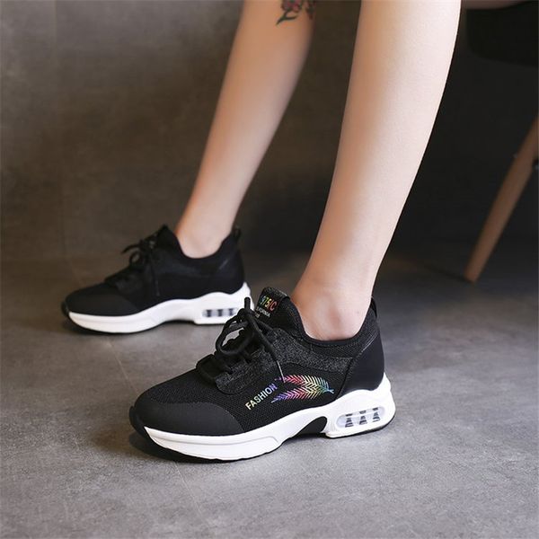

2021 new chunky of women in breathable mesh fashion chic shoe black white ladies casual shoes f5lr