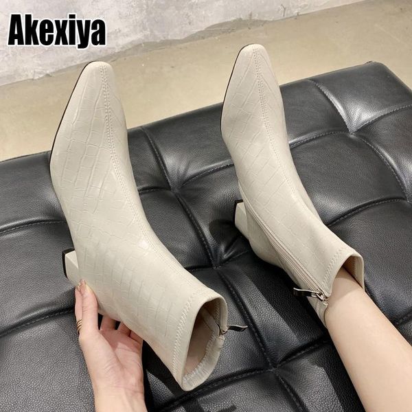 

women boots shoes autumn winter ladies pu leather short zipper low heels ankle pointed toe boots 2020 fashion ladies p067, Black
