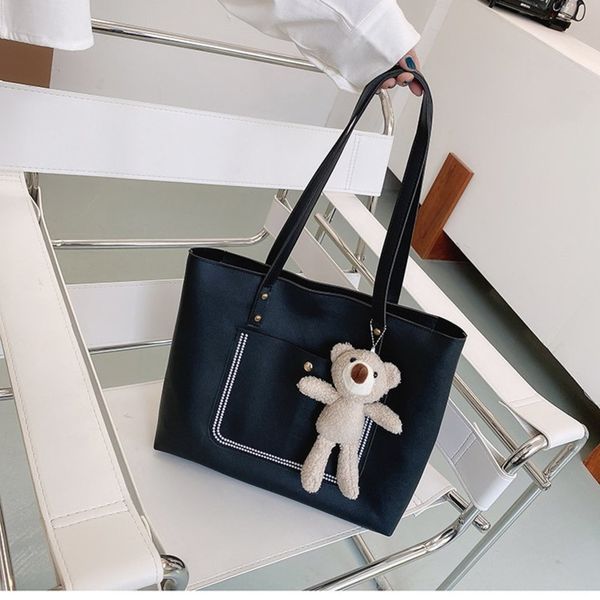 

2020 new korean fashion fashion large capacity shoulder handbag handbagfor women senior sense tote cute little bear bag c3eo8