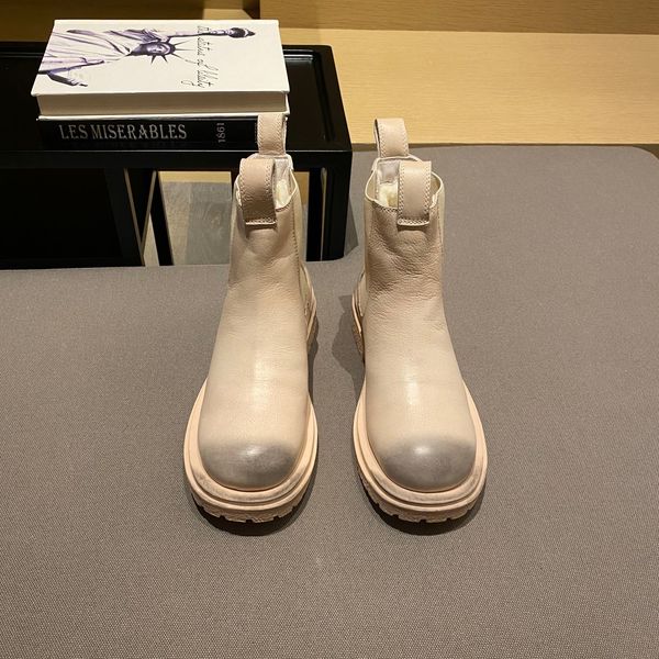 

designer womens boots luxury apricot grey gradient leather round head with fluff low heel with box size 35-40, Black