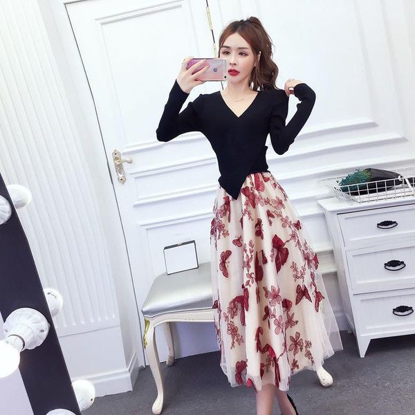 

casual dresses 2021 women autumn winter elegant dress female v-neck patchwork print long sleeve net lady slim pleated vestido g206, Black;gray