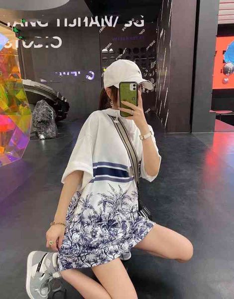 

2022 factory wholesale new model summer hooded short sleeve leisure sports suit women's loose zipper jacket fashion, White
