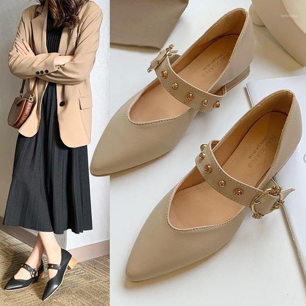 

2020 spring and autumn new fashion pointed thick heeled shoes women's wild shallow mouth small leather shoes casual x1621, Black