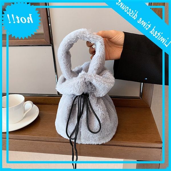 

korean fashionable plush hand 2020 new personalized mini bucket shoulder leisure mobile phone messenger bag