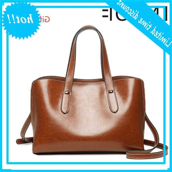 

women tas 2019 new fashion oil wax leather large capacity handbags ladies finger famous shoulder task