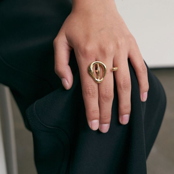 

circle ring, female open index finger ring, simple and cool design, Silver