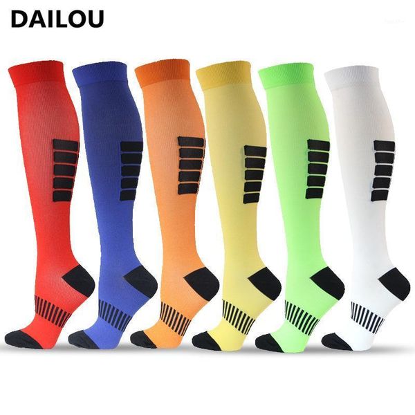 

2021 new sports compression socks men women travel running cycling socks colorful stripes pain relief nursing compression1, Black