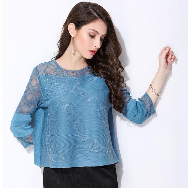 

2021 spring and summer new lace stitching strip with diamond loose short women's t-shirt, White