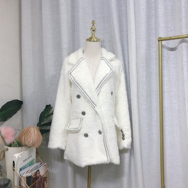 

2020 autumn and winter new lamb hair female korean version of the loose suit collar fur coat, Black;brown