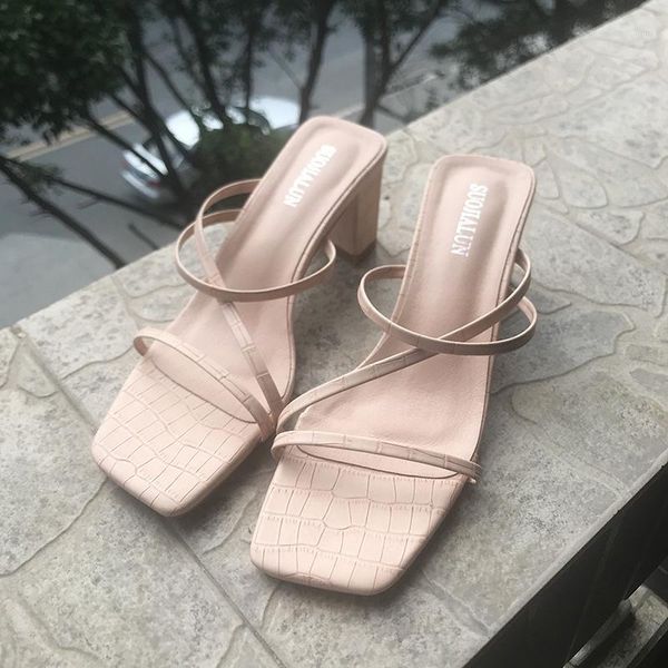 

sandals for summer -selling women's high-heeled simple and versatile thick-heeled crocodile pattern square toe sandals1, Black