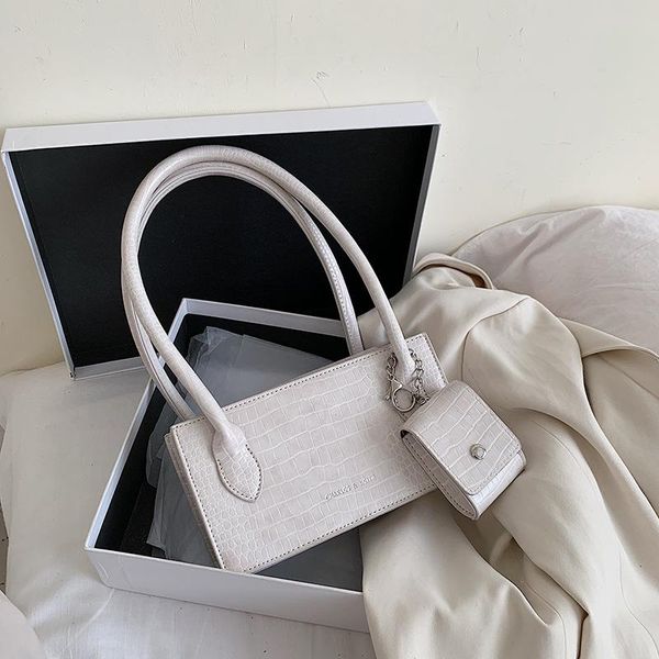 

textured french shoulder bag, underarm bag, 2020 new style simple handbag with crocodile pattern, western style handbag