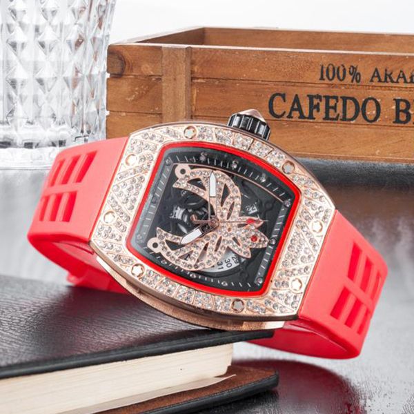 

2020 new watches european and american new hollow flower ghost head dia british watches, Slivery;brown