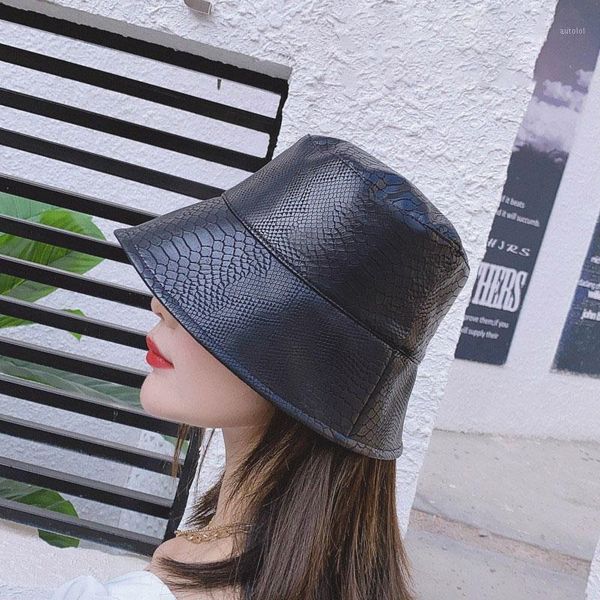 

2020 new fashion leather fishing cap winter casual bucket hat out sun protection bonnie hat male camping borras for women1, Blue;gray