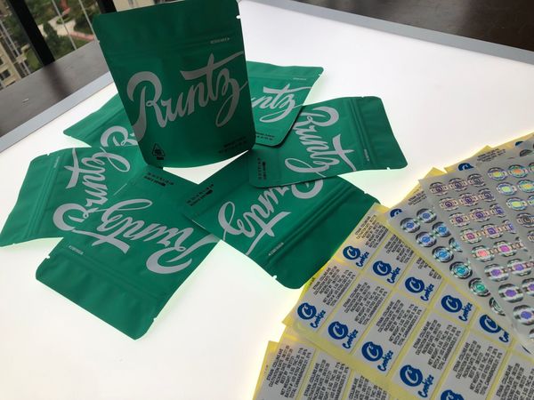 

skin mylar package cookies california bag packing green childproof bags runtz 3.5g runtz 3.5gram stic matt touch 8th mylar sf hologram bbyin