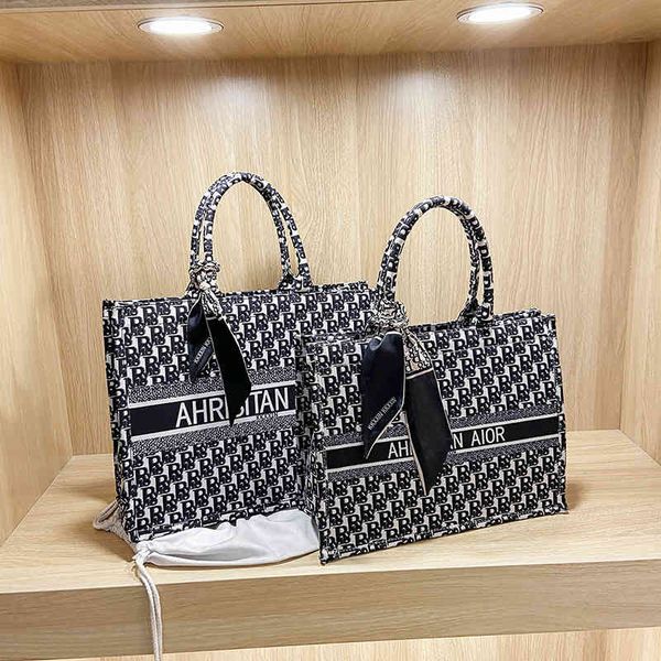 

2022 factory wholesale new large capacity women's portable shopping spring and summer canvas bag feeling popular atmosphere tote bag p4