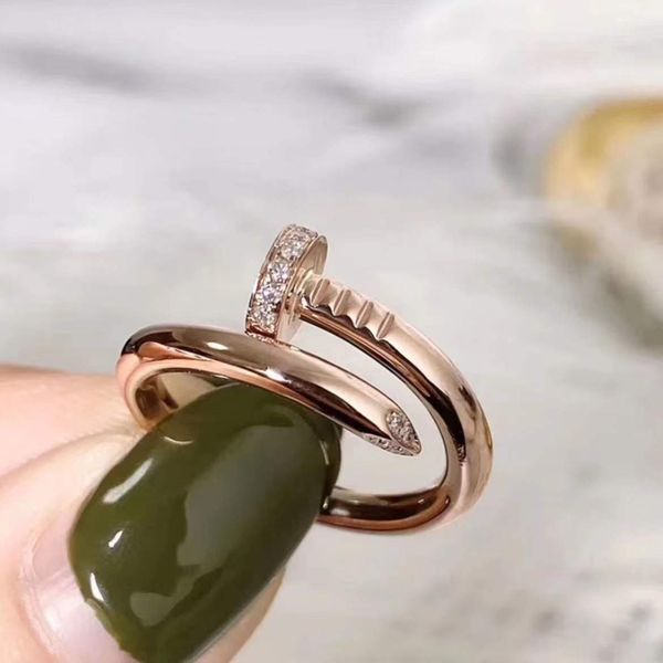 Anello per unghie di gioielli di lusso da donna Anelli a fascia di design con diamanti CZ in acciaio al titanio di alta qualità con scatola per regalo di nozze di fidanzamento da donna