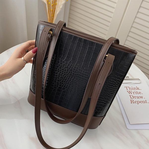 

2020 retro stone grain small pu leather messenger bag female bucket bag brand shoulder female travel lady trendy handbag