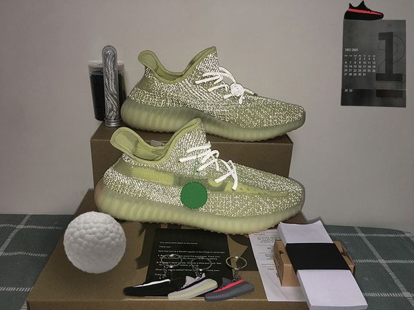 

2021 new kanye west abez cinder tail light running shoes earth desert sage zyon 3m static reflective israfil men sport shoes