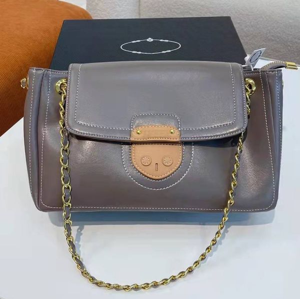 

4-color high-end luxury messenger bag single shoulder high-quality handbag fashion retro stray bag party 2022 matching box