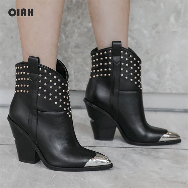 

2020 spring/autumn chic cow leather ankle boots women metal pointed toe rivet strange high heel boots woman fashion martin boots y200723, Black