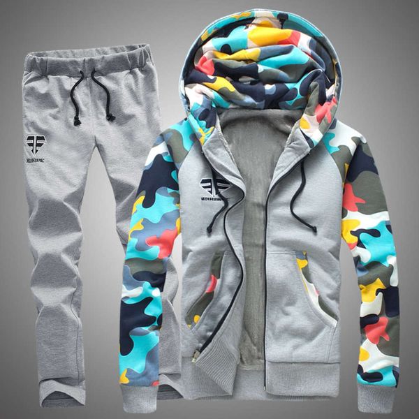 

autumn and winter 2015 thickened couple hooded korean style zipper color matching camouflage sweater suit, Black