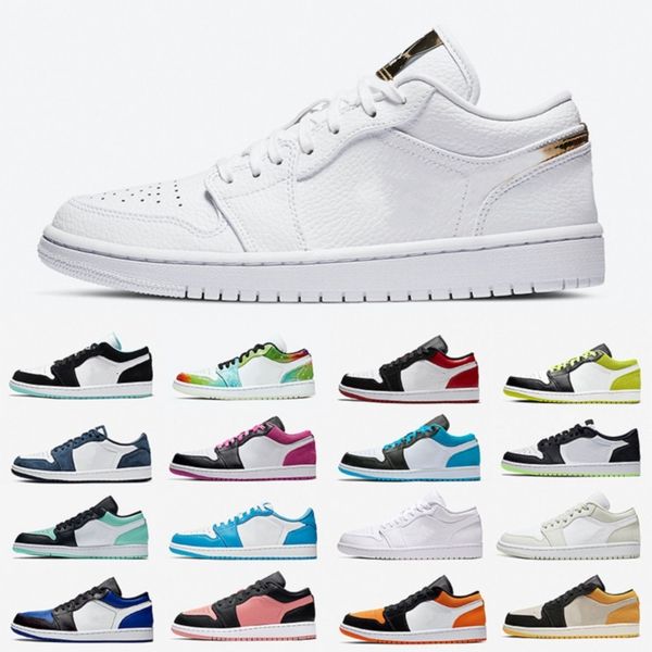 

white and gold jumpman 1 low mens shoes shattered backboard 1s cactus jack bred toe outdoor men women trainers sports sneakers