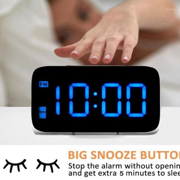 

alarm adjustable brightness home usb charging decorative battery powered digital clock voice control large screen snooze led1