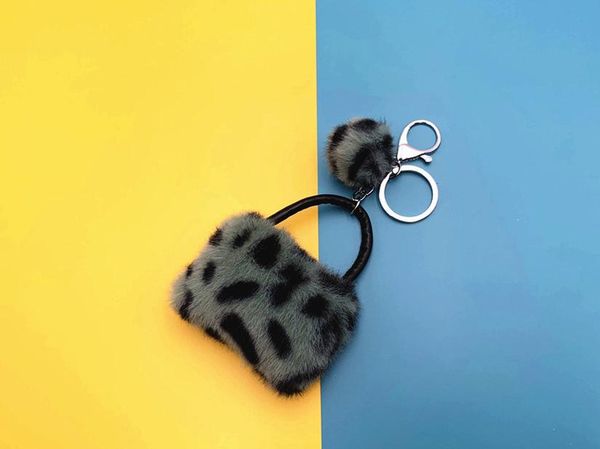 

новый 2020 творческий леопардовый key chain экспресс сумка плюшевый подвеска автомобиля брелок волосяных луковиц аксессуары оптовая bbytrv h