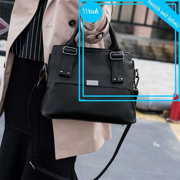 

2020 new trend handbag fashion one shoulder straddle women's leather bag