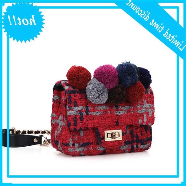 

maidudu guangzhou xiaoxiangfeng new woolen ball single shoulder messenger tang yan same bag