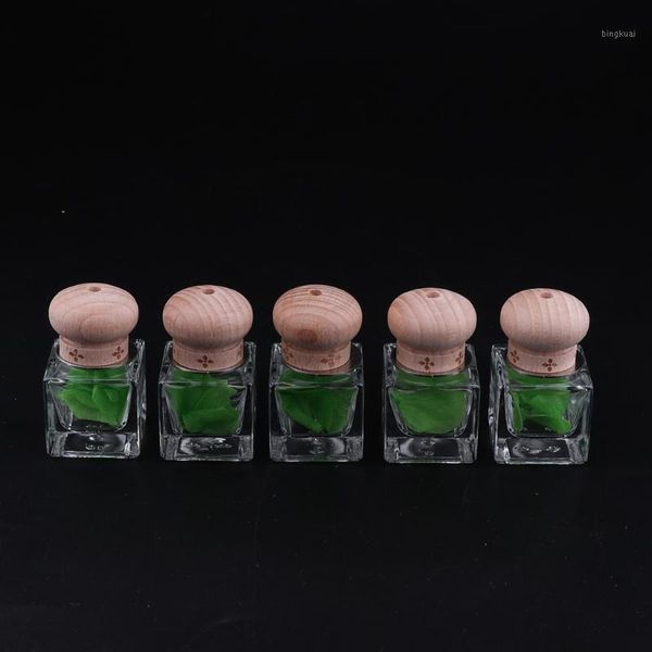 

5 pieces refillable air fragrance container perfume glass bottle with wooden cover for car bathroom decoration1