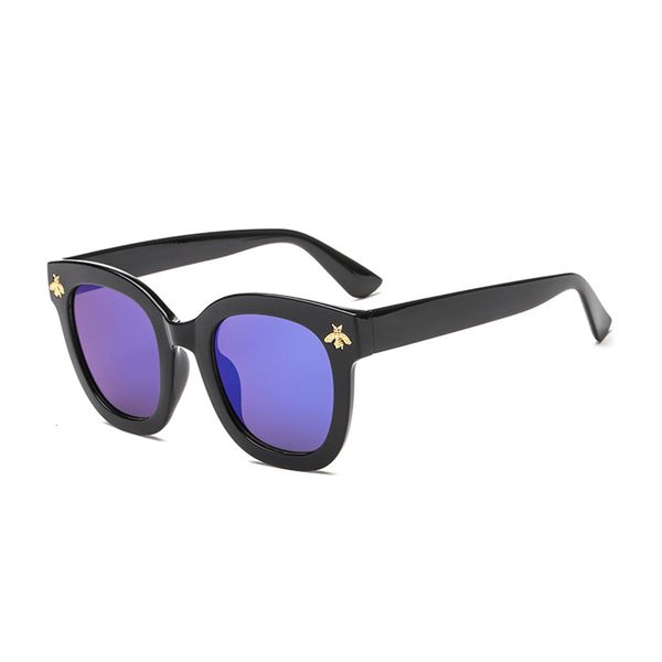 

square sunglasses women fashion mens retro bee cool big frame brand designer trendy signature black sun glasses 3287olo, White;black