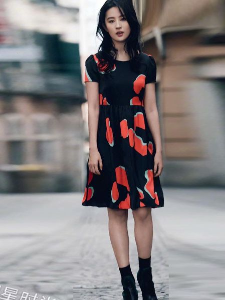 

2021 spring and summer new short sleeves retro printing flowers gather plied thin temperament of women in 3oje, Black;gray