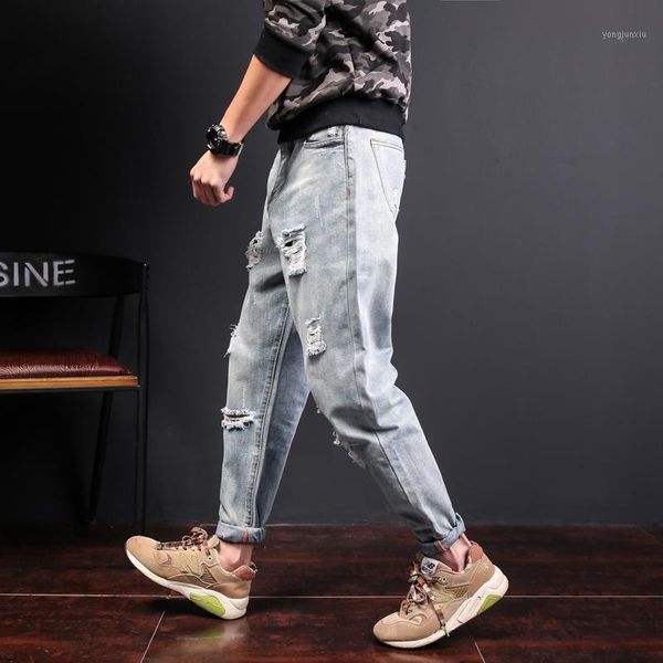 

2018 autumn men's nine-point trousers black holes elasticity jeans men slim of korean version, Blue