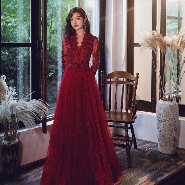 

veshja dasmes 2020 deep v-neck formal evening dresses luxury lace sequin appliques party prom gown floor-length host dress1, White;black